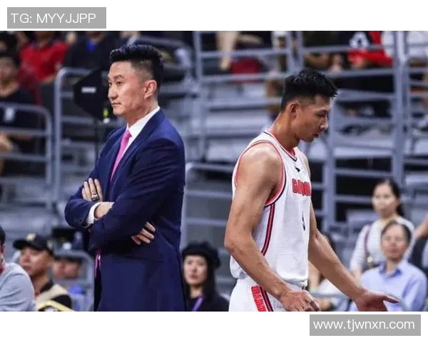 深圳篮球队与重庆篮球队赛后分析：节奏掌控与战术对决的深度剖析